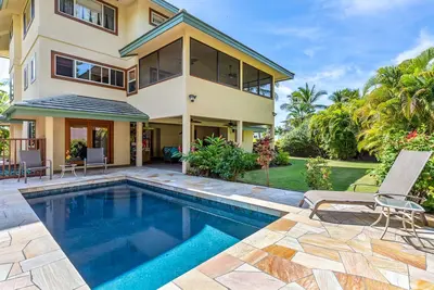 Image de 100 pieds de la plage! | Maison privée avec piscine | Commence à 595 $ / Nt
