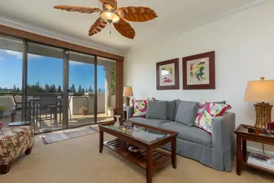 Image de Kapalua Golf Villas remodelé 1 chambre vue sur le jardin peut accueillir jusqu'à quatre personnes. 12t5