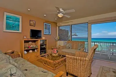 Image de Observez les tortues de mer depuis cette Lanai au bord de l'océan. Abordable au paradis!