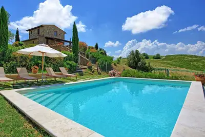 Image de Maison de vacances privée avec Wifi, piscine privée, Tv, vue panoramique, près de Montepulciano