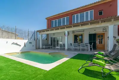 Image de Es Closet - Fantastic house, with private pool, in Selva. Free WiFi