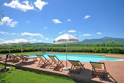 Image de Bel appartement avec Wifi, piscine, Tv, vue panoramique et parking, près de Montepulciano