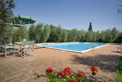 Belle maison de vacances privée avec Wifi, piscine privée, Tv, patio et parking