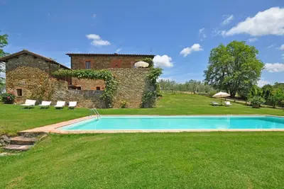 Joli appartement avec piscine, Wifi, climatisation, animaux admis, vue panoramique et parking