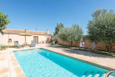 Image de Ca Ses Nines - Cosy townhouse with private pool in inland Majorca. Free WiFi
