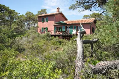 Image de Magnifique maison de vacances privée avec Wifi, Tv, patio, animaux admis, vue panoramique, parking