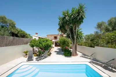 Image de Woodhouse - Beautiful townhouse with private pool, porch with Bbq and wonderful terrace. F