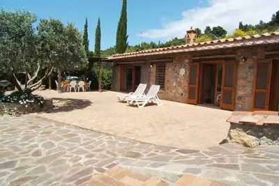 Image de Belle maison de vacances privée avec Wifi, Tv, patio, animaux admis, vue panoramique, parking