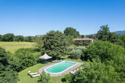 Villa à Rupecanina avec 6 chambres à coucher, 12 couchages