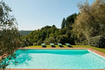Image de Magnifique maison de vacances privée avec piscine privée, Wifi, Tv, terrasse, près de Lucques