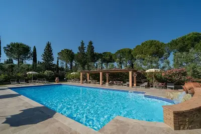 Image de Joli appartement avec piscine, climatisation, Wifi, Tv, animaux admis, vue panoramique et parking