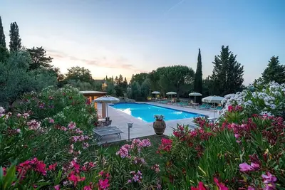 Image de Bel appartement avec piscine, climatisation, Wifi, Tv, animaux admis, vue panoramique et parking