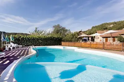 Image de Maison de vacances privée avec piscine privée, Wifi, bain à remous, Tv, vue panoramique, parking