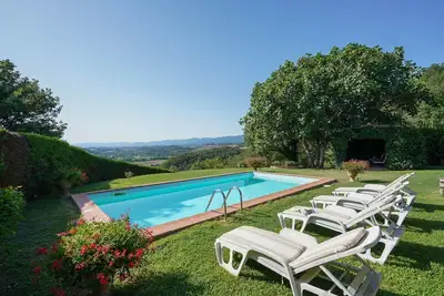 Image de Maison de vacances privée avec piscine privée, climatisation, Wifi, Tv, patio, vue panoramique
