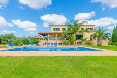 Image de Can Bou - Villa with private pool only 4 km from the beach on the outskirts of Ses saline
