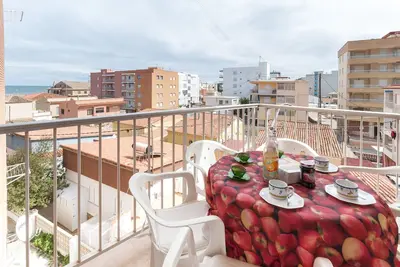 Image de Odisea - Apartment with sea views in Playa de Piles.