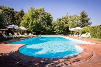 Maison de vacances privée avec bain à remous, climatisation, Wifi, piscine, Tv, patio