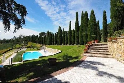 Image de Joli appartement avec piscine, Wifi, vue panoramique et parking, près de San Gimignano