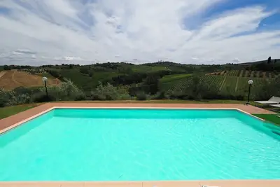 Image de Merveilleuse maison de vacances privée pour 6 personnes avec Wifi, piscine et vue panoramique