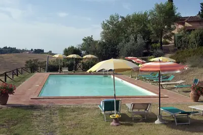 Image de Joli appartement avec piscine, climatisation, Wifi, animaux admis, vue panoramique et parking