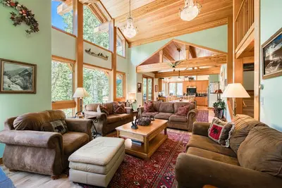 Image de ** Creekside à Alpine w / 5 Master Suites & Spa - De 500 $ / nuit **