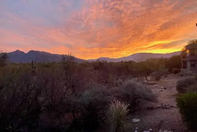 Image de Réveillez-vous au soleil levant des montagnes Catalina!