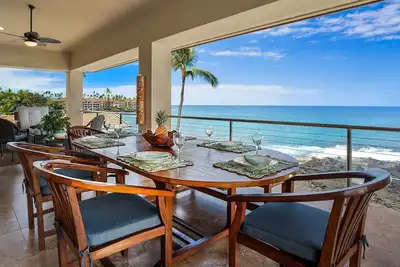 Image de Superbe Ocean Front Island Accueil | Très bien situé | À partir de 494 $