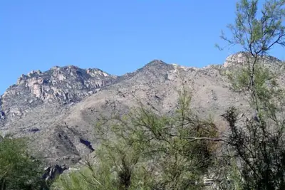 Image de 1er étage Grand 2 Bedrm avec Easy Access - Vue sur la montagne! ! !