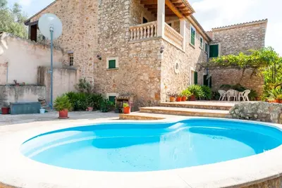 Ses Roques - Villa with private swimming pool and free Wifi in Santa Maria del Cami