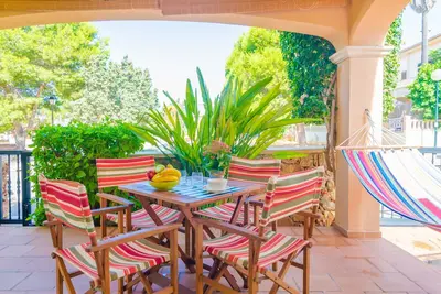 Image de Bugambilia - Chalet with terrace in Sa Ràpita. Free WiFi