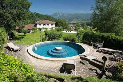 Image de Maison de vacances privée avec Wifi, piscine privée, Tv, patio, vue panoramique, parking