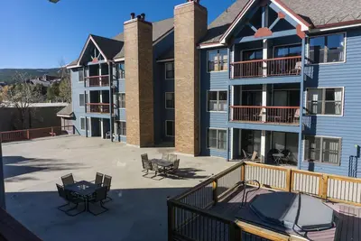 Image de Étapes pour Winter Adventures Détente Condo w / Loft Bedroom 6ppl