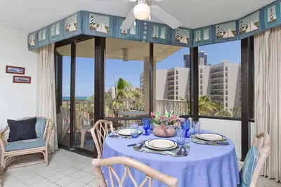 Image de Saida Royale 9044-45 - Condo avec vue sur la plage depuis son balcon privé, 3 piscines, courts de tennis et bains à remous