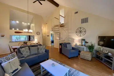 Image de Ocean Edge, Patio Style w/ Enclosed Loft, Renovated, Central Ac, 6 Pool Passes (Fees Apply) - Al0163
