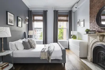 Image de Spacieux Spacieux & Sun Filled Legal 4 chambres Midtown- midtownflatsnyc