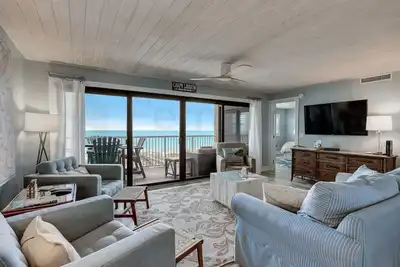Image de 4ème étage 3 chambres / 2 salles de bain condo Oceanfront dort 7. W / D, piscine, tennis, barbecues communautaires et jetée de pêche privée!