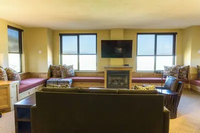 Image de Condo de luxe dans le Grand Summit Hotel récemment rénové