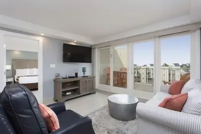 Image de Tour 405a de Solare - Complexe tropical luxueux, balcon privé surplombant la piscine vers le golfe du Mexique, efficacité parfaite pour deux