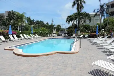 Image de Beach Club 412: 1 Bedroom Condo w/private beach access