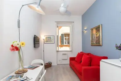 Image de Beato Angelico second, Fantastique appartement est livré avec tous les accessoires dans le. . .