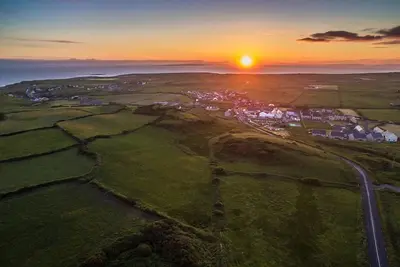 Image de Doolin Village L06 - dort 6 invités dans 3 chambres
