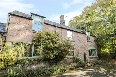 Image de Vicarage Cottage, Lucker