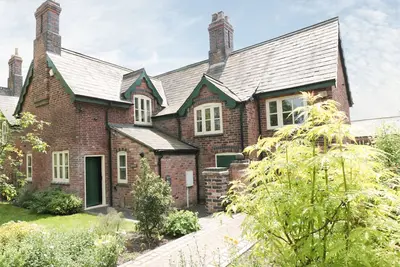Juste un chalet, Newlands Farm, Golden Valley