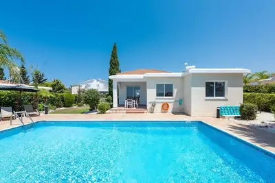 Image de Villa Cassia by Ezoria Villas in Coral Bay, Paphos