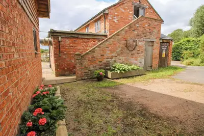 Image de La Grange, avec feu ouvert à Weston-Under-Redcastle, Ref 8325