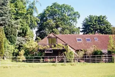 Image de Uplands, familial et convivial, avec un jardin à Over Compton, Réf 19980