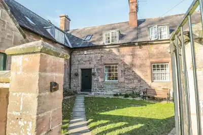 Image de Cottage des Gardes, Chatton