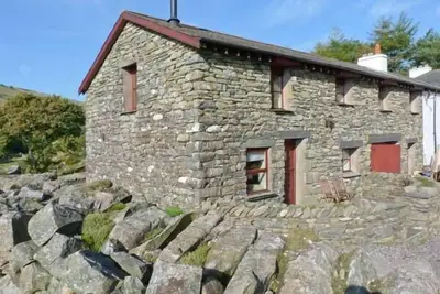 Image de Cottage en cuivre et hĂŞtre, Torver