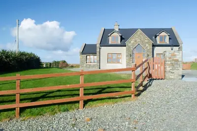 Image de Cottage 238 - Cleggan - dort 8 invités dans 4 chambres