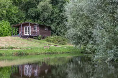 Image de Chalet au bord du lac, Sheldon